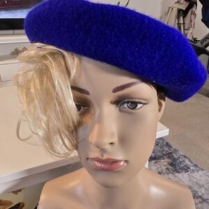 Elegant 100% Wool Royal Blue Beret for Women
